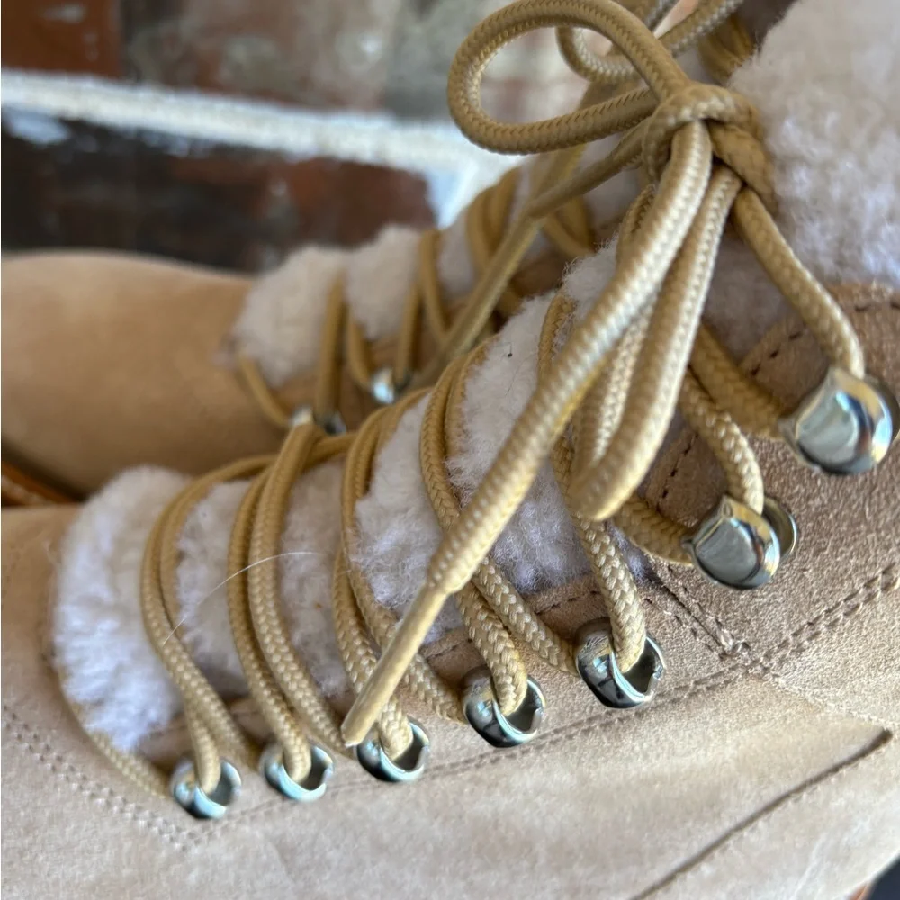 Marc Fisher Lizzie Creamy Tan Suede Lace Up Boots Lambs Wool Size 5.5